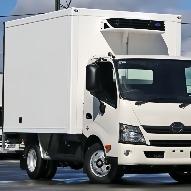 Refrigerated transport and containers