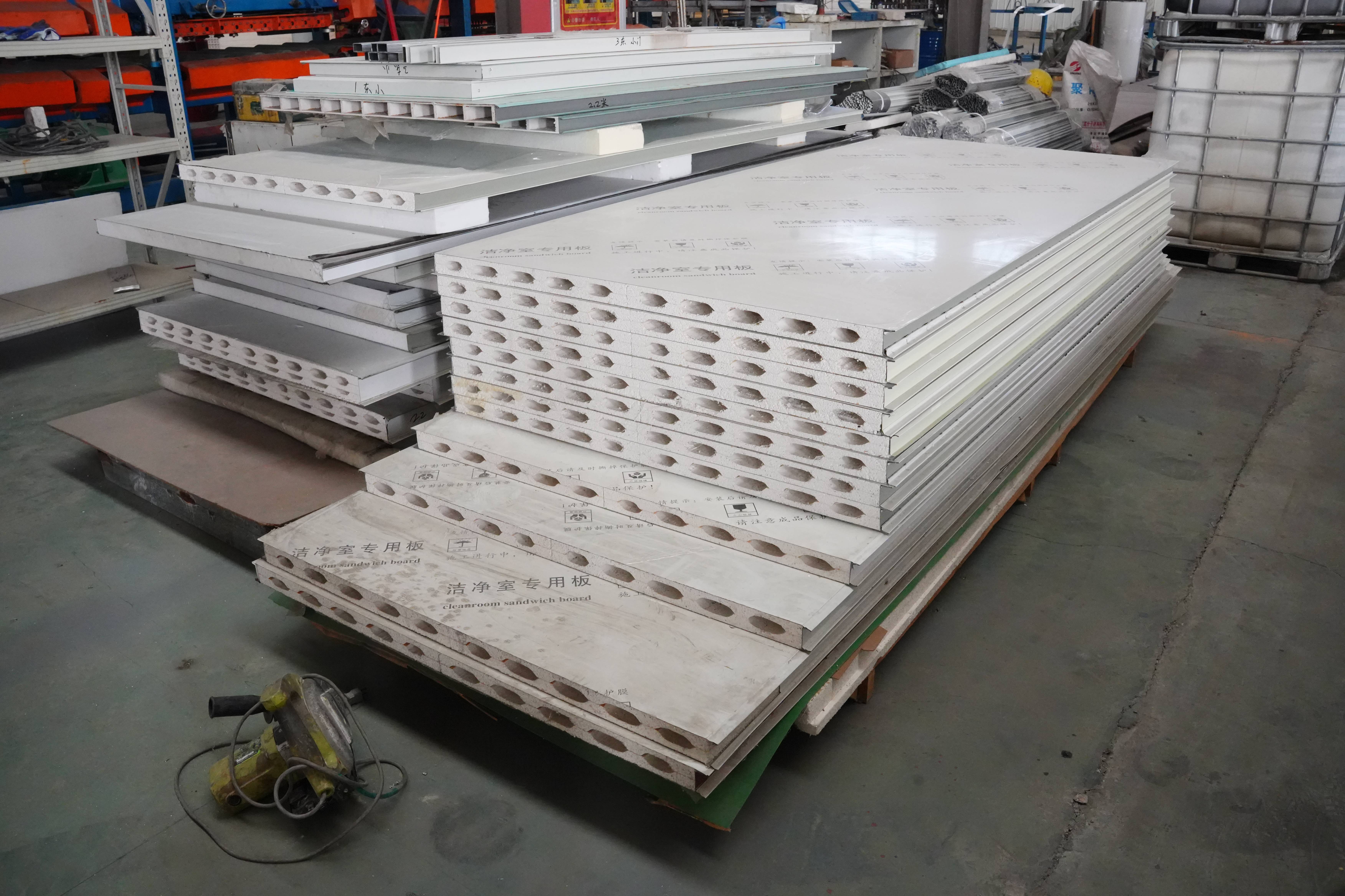 Sandwich panel core material structure