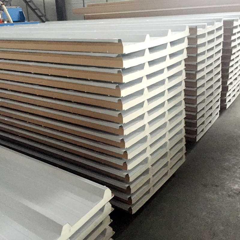 China Factory Direct Supply Long Life High Quality Roof Corrugated PU Polyurethane Sandwich Panel Insulated
