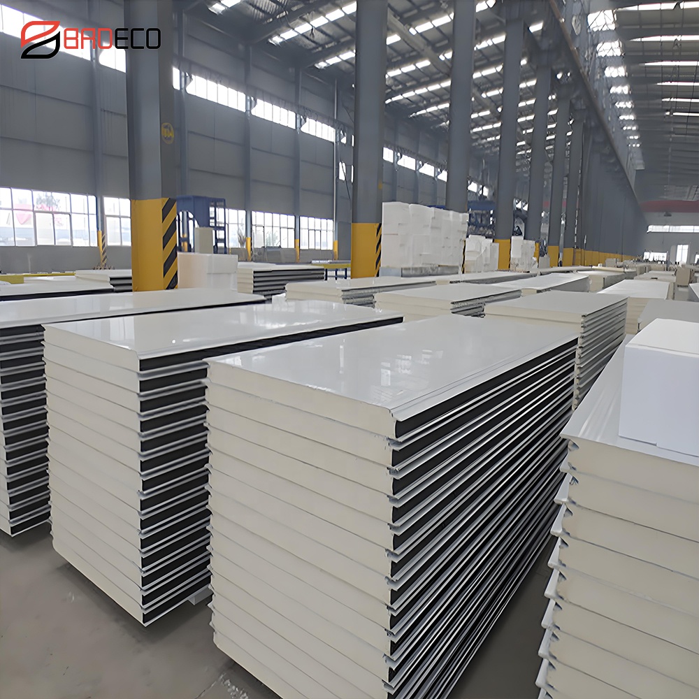 Insulated Wall Panels Polyurethane B1 B2 Foam Aluminum or Color Steel Sandwich Panel for Structural Warehouse