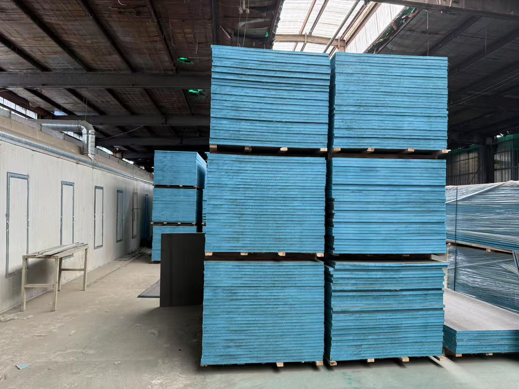 Factory Price XPS Polystyrene Board 10/12/20/30/40/50mm Bathroom Wall Hotel Exterior Sandwich Panels Cement Coating Tile Backer