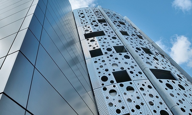 Aluminium Solid Panel Facade Cladding Modern Hotel Hospital Use Seamless Installation Wind Resistant Fireproof 1.5 2.0 2.5 3.0mm