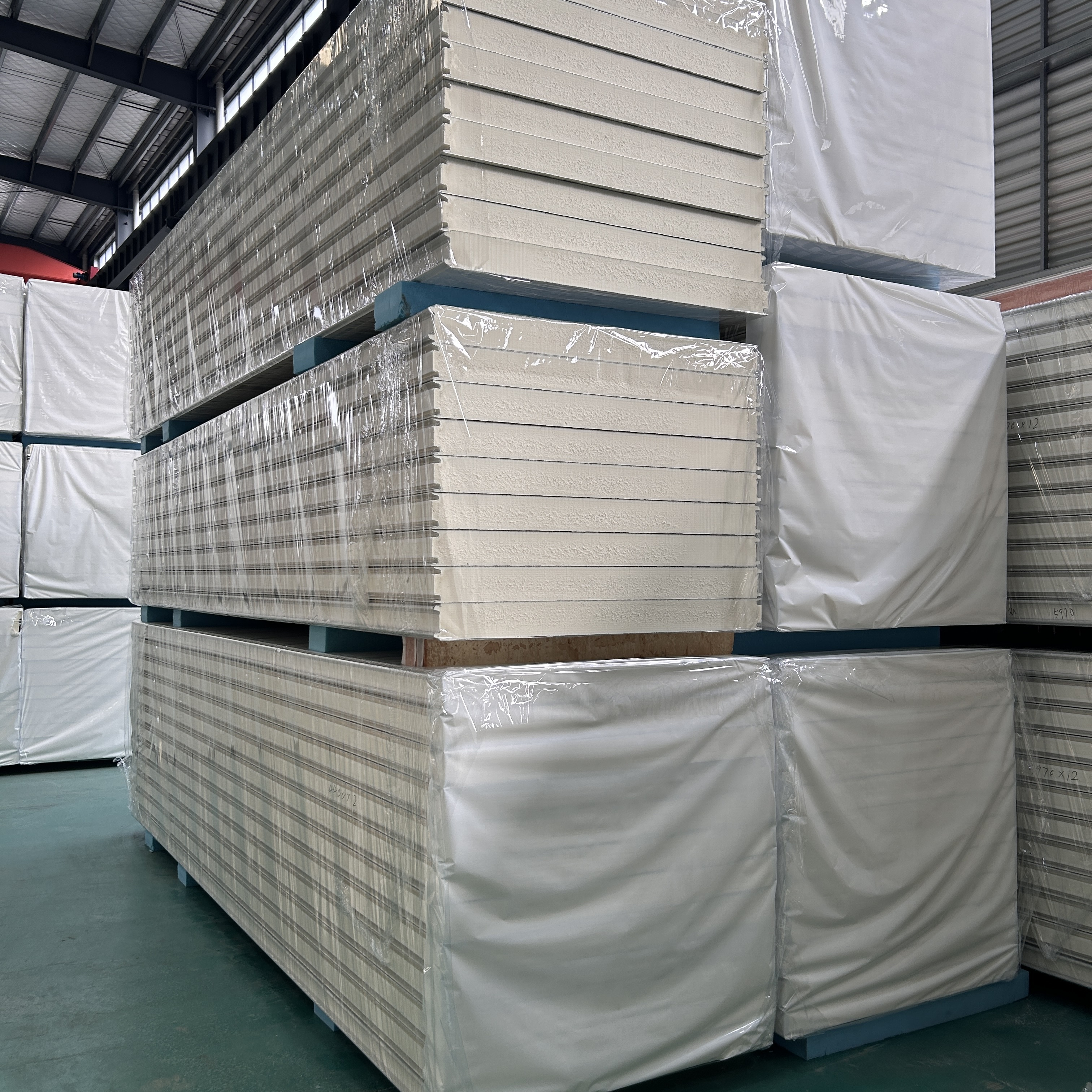 B1 Fireproof PU Sandwich Panel-Eco-Friendly High Density Insulated Exterior Wall Cold Storage Board for Warehouse Refrigeration