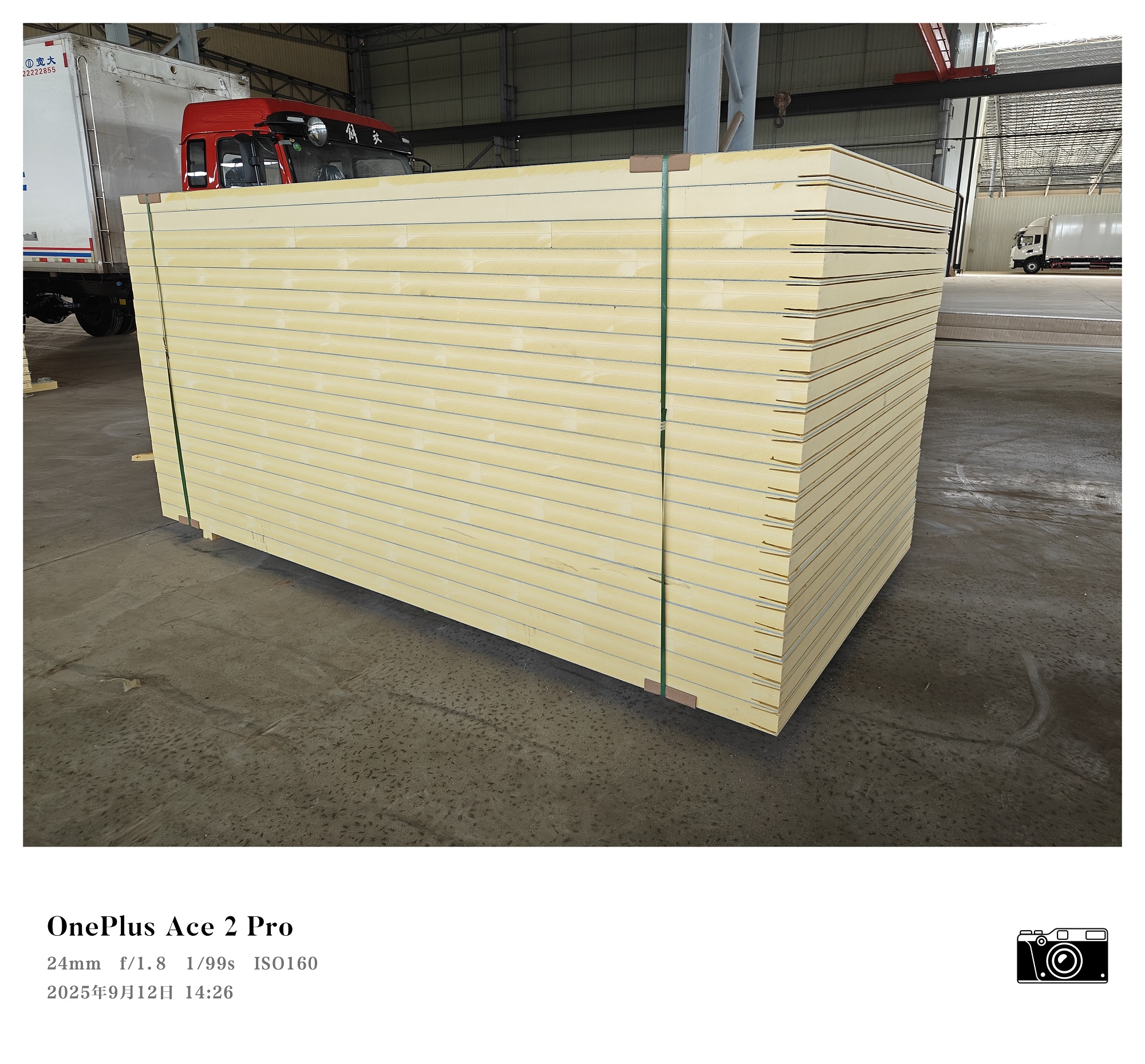 PUC Sandwich Panel for Cold Storage , Lightweight Thermoplastic Face with PU Foam Core, Eco-Friendly &amp; Easy to Clean Surface