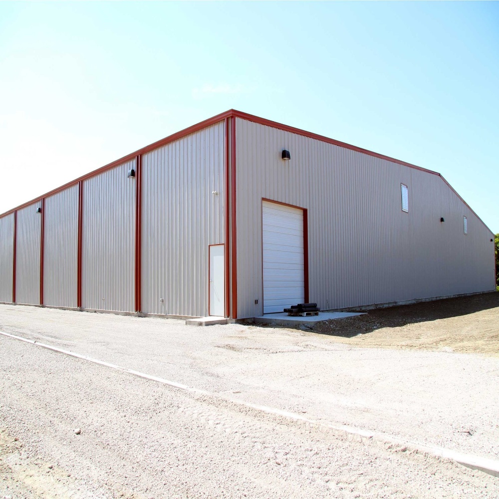 Steel Frame Factory Building With Insulated Panels For Energy Efficient Industrial Use