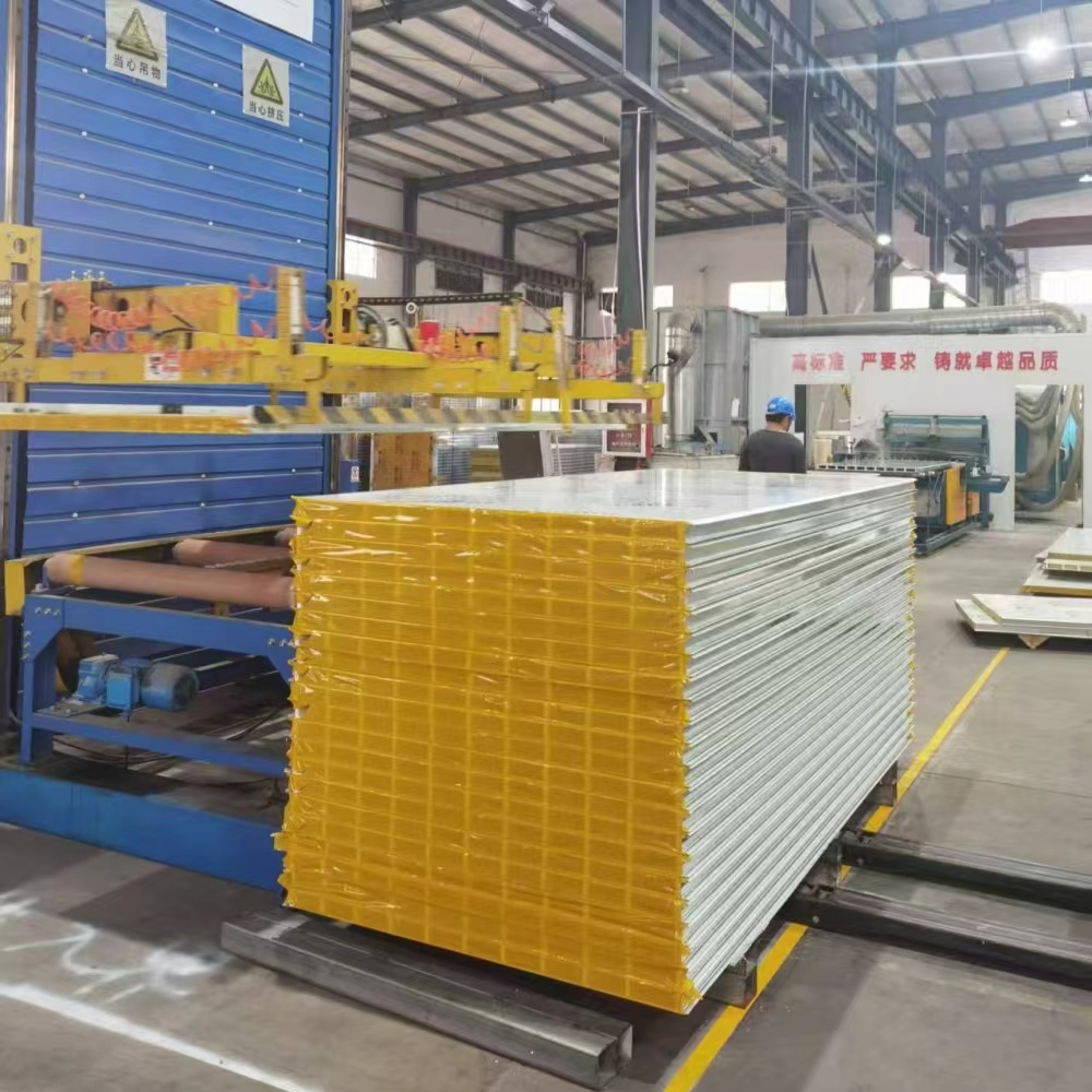 Easy-to-install and Corrosion-resistant Sandwich Panels Suitable for Purification Wall Systems and Modular Clean Buildings