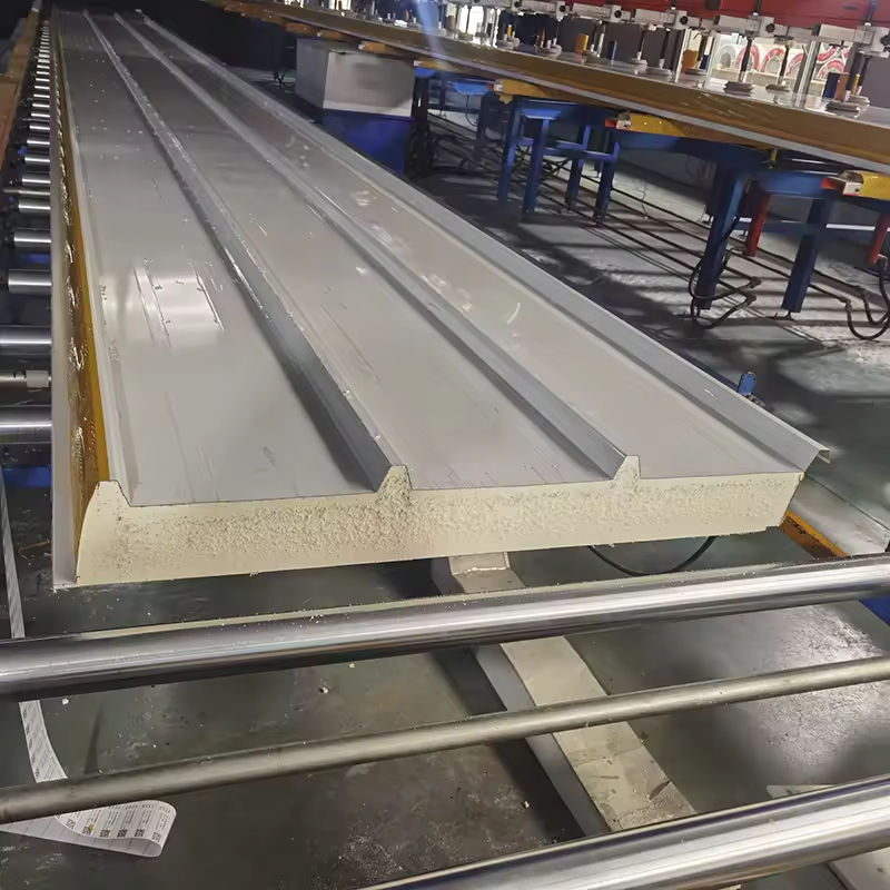 50/70/80mm Insulated Metal Panels Roofing With Insulated PU/PIR Sandwich Panel for Building Applications