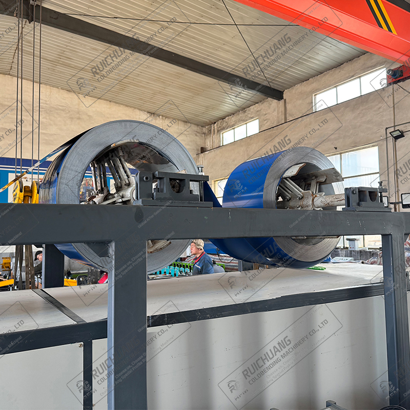 Cost-effective Mobile Portable Snap Lock Roofing Sheet Roll Forming Machine Warehouse Roof Panel Forming With Technical Support