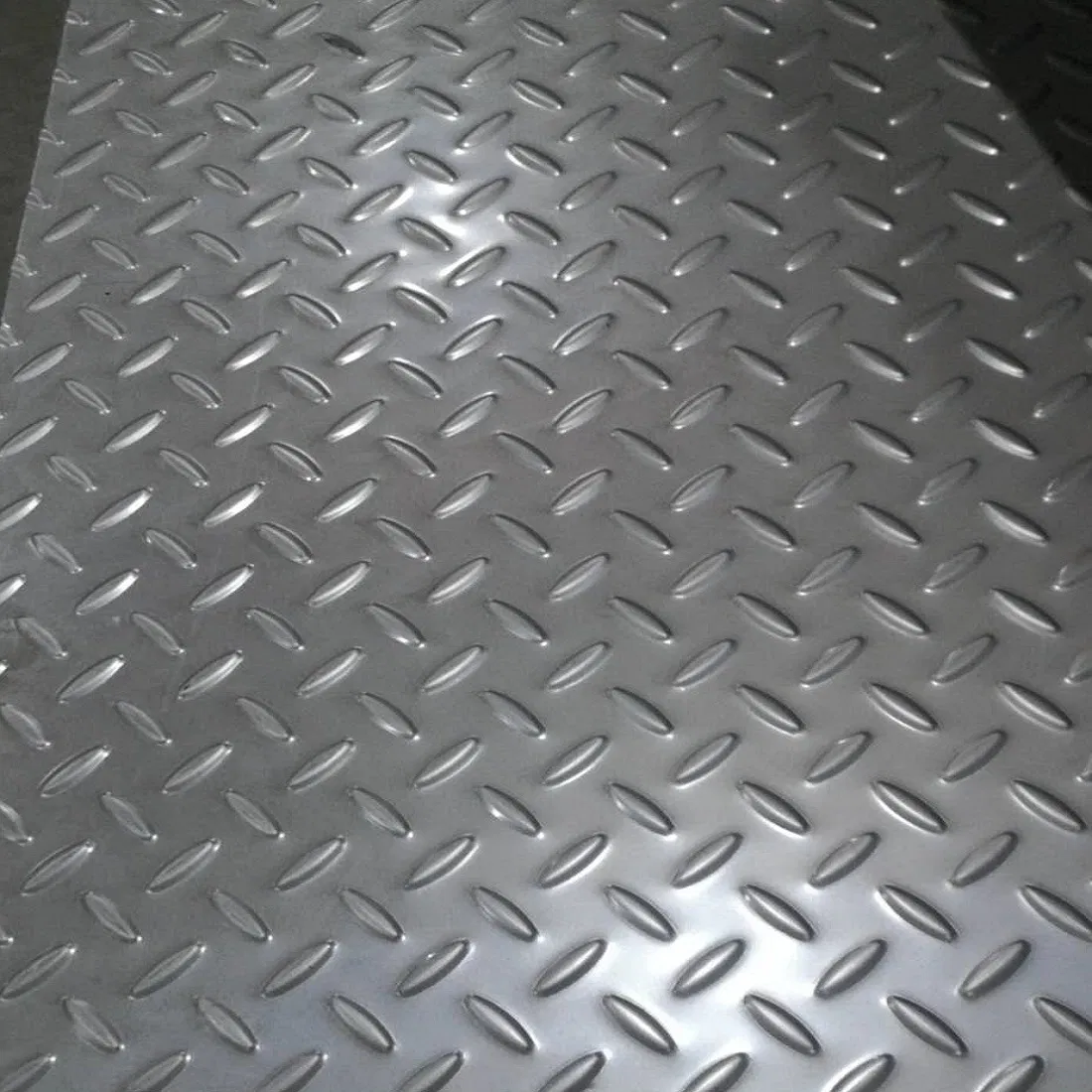 Customizable High-Quality Perforated Metal Wall Panel for Architecture