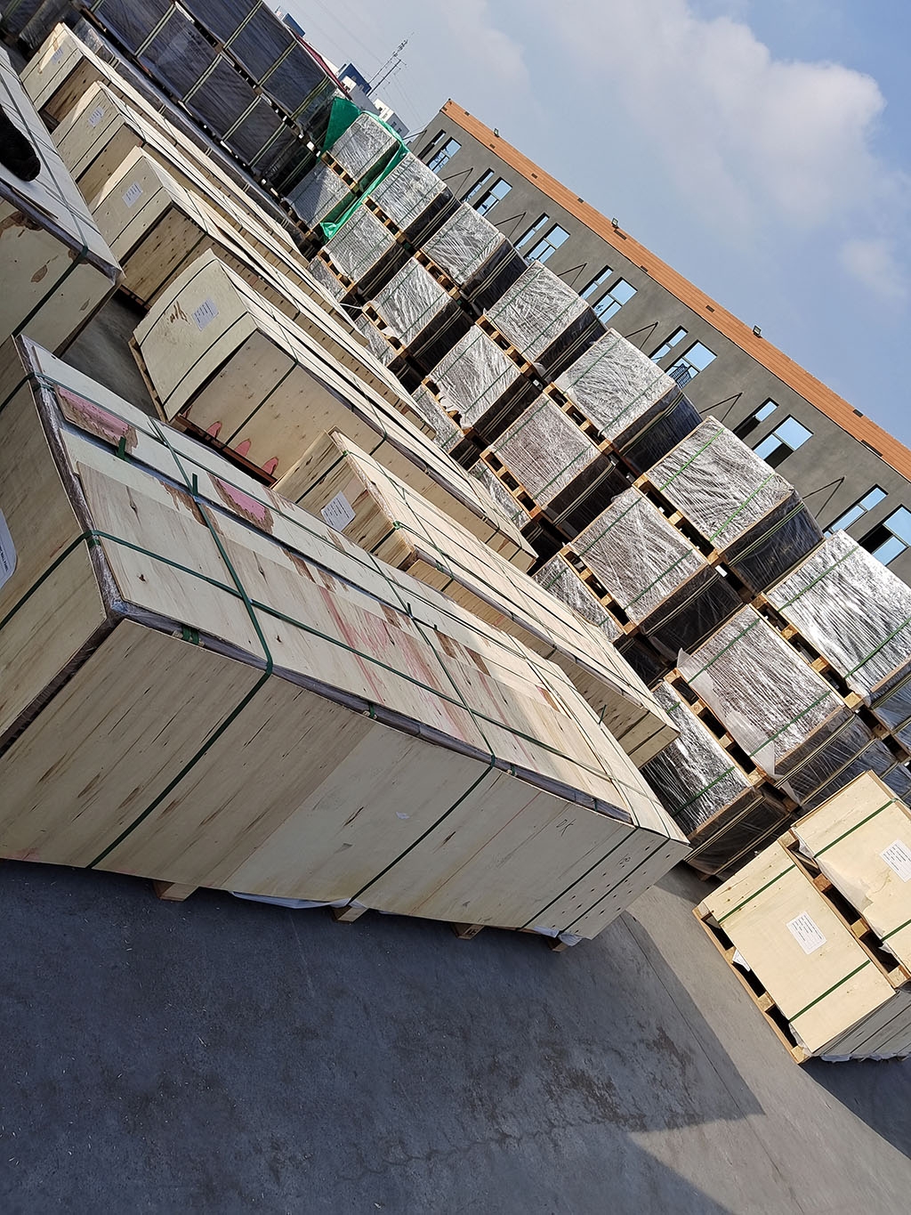 Shipping logistics loading 1