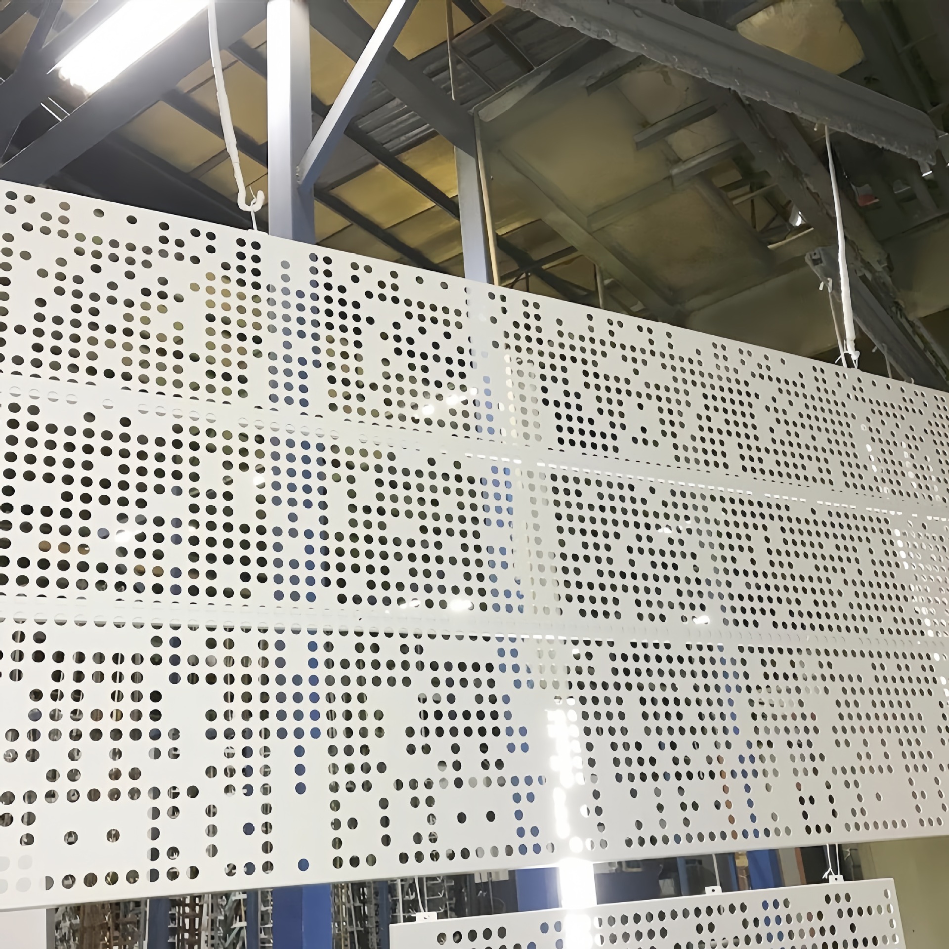 Modern Design Privacy Screen Perforated Metal Panels Decorative Steel Hotel Application Naview Aluminum Facade Cladding
