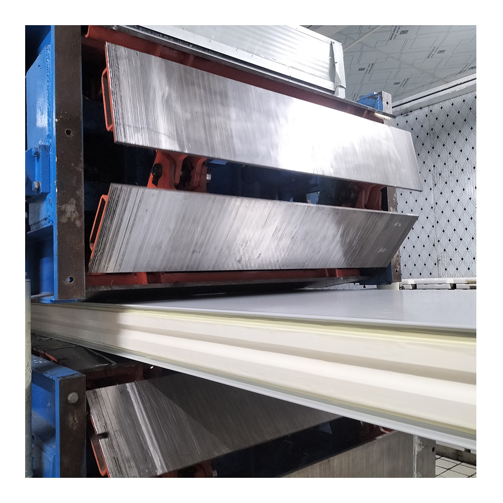 FR PU Heat Insulation Durable Exterior Wall Roof Panel Steel Sandwich Eco-Friendly for Freezer Storage Low-temperature Workshop