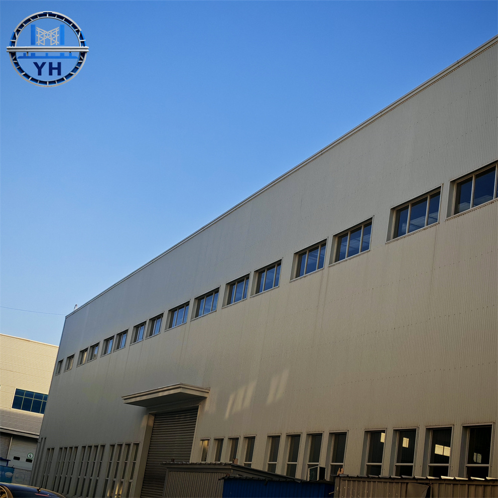 Large Span Steel Structure BuildingWorkshop Plant With Sandwich Panel Wall Roof