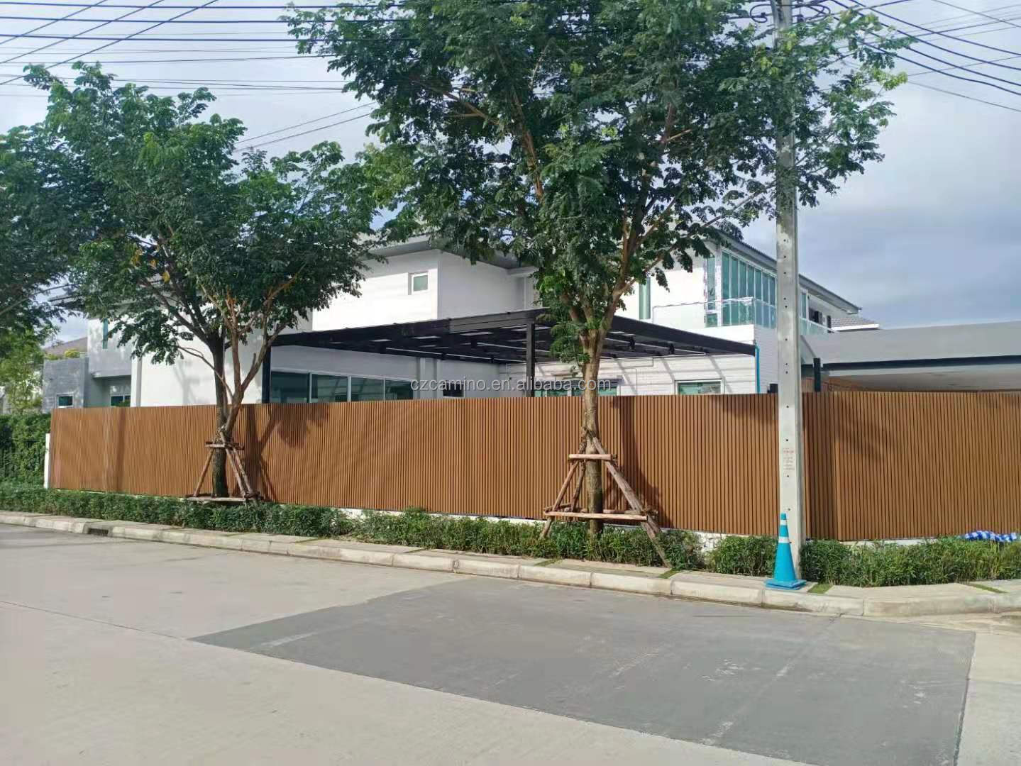 Wholesale Wood-Plastic Composite Exterior Building Materials Solid UV-Resistant WPC Wall Cladding Engineering Panels