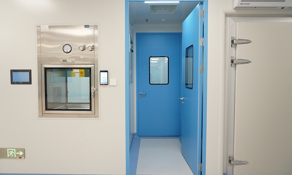 Antibacterial and Airtight Cleanroom Door