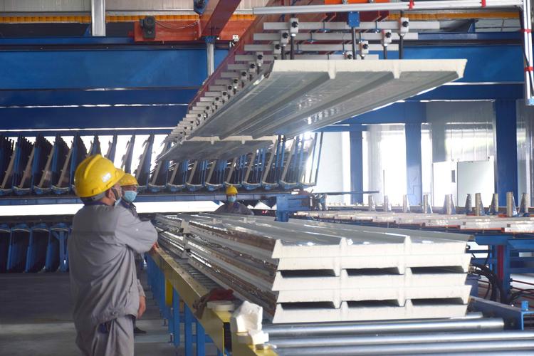 Superior Fireproof Steel Insulation Roofing Sandwich Panels with Polyurethane/EPS/Pir/Rock Wool/Glass Wool Core
