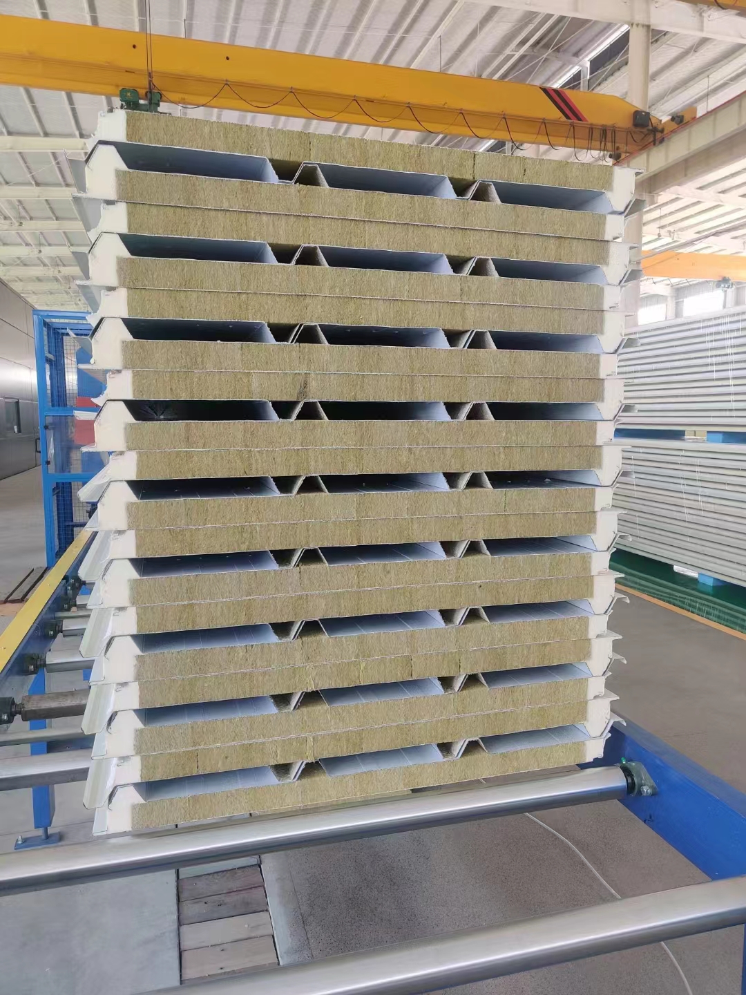 Wholesale Rock Wool Sandwich Panel External Wall Roof and Ceiling Insulation Panel Sandwich