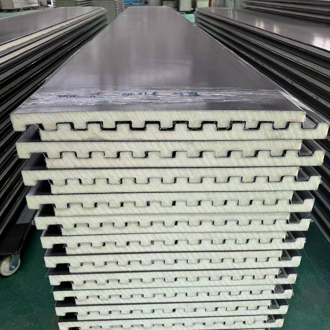 GUANGQIA Waterproof Heat Insulation Aluminum Roof Panel Custom Easy Install Aluminum Sandwich Panels for Roofing
