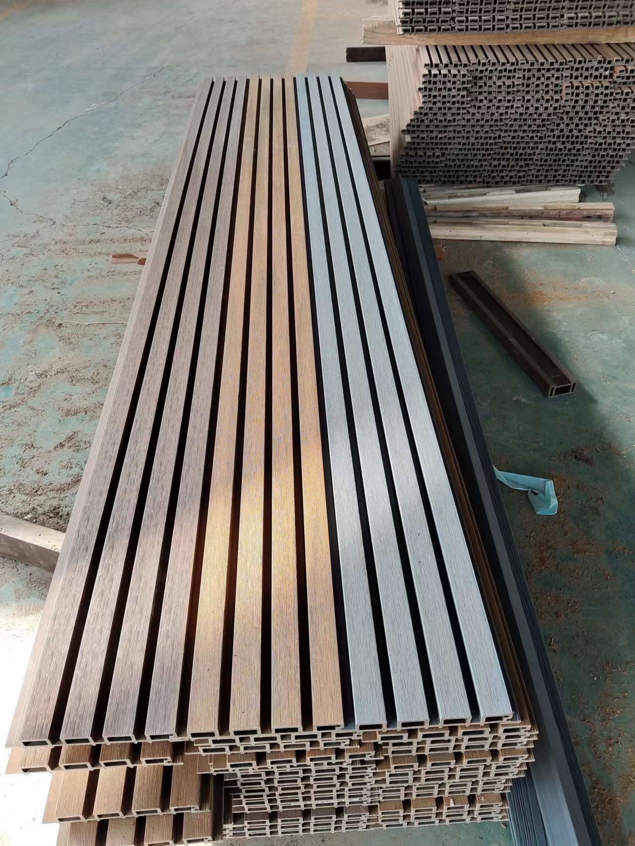Outdoor Decorative Wpc Wall Panel Exterior Anti-uv Wall Cladding