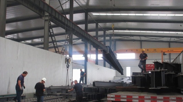 Cold room panels for cold storage facilities and food processing plants