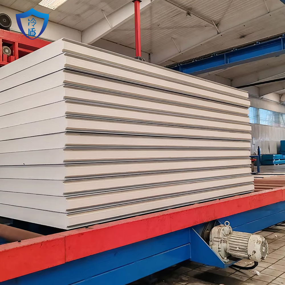 New Fire Resistant PIR Insulated Sandwich Panel, Polyurethane Foam Board for Cold Room Wall, Roof and Ceiling Installation