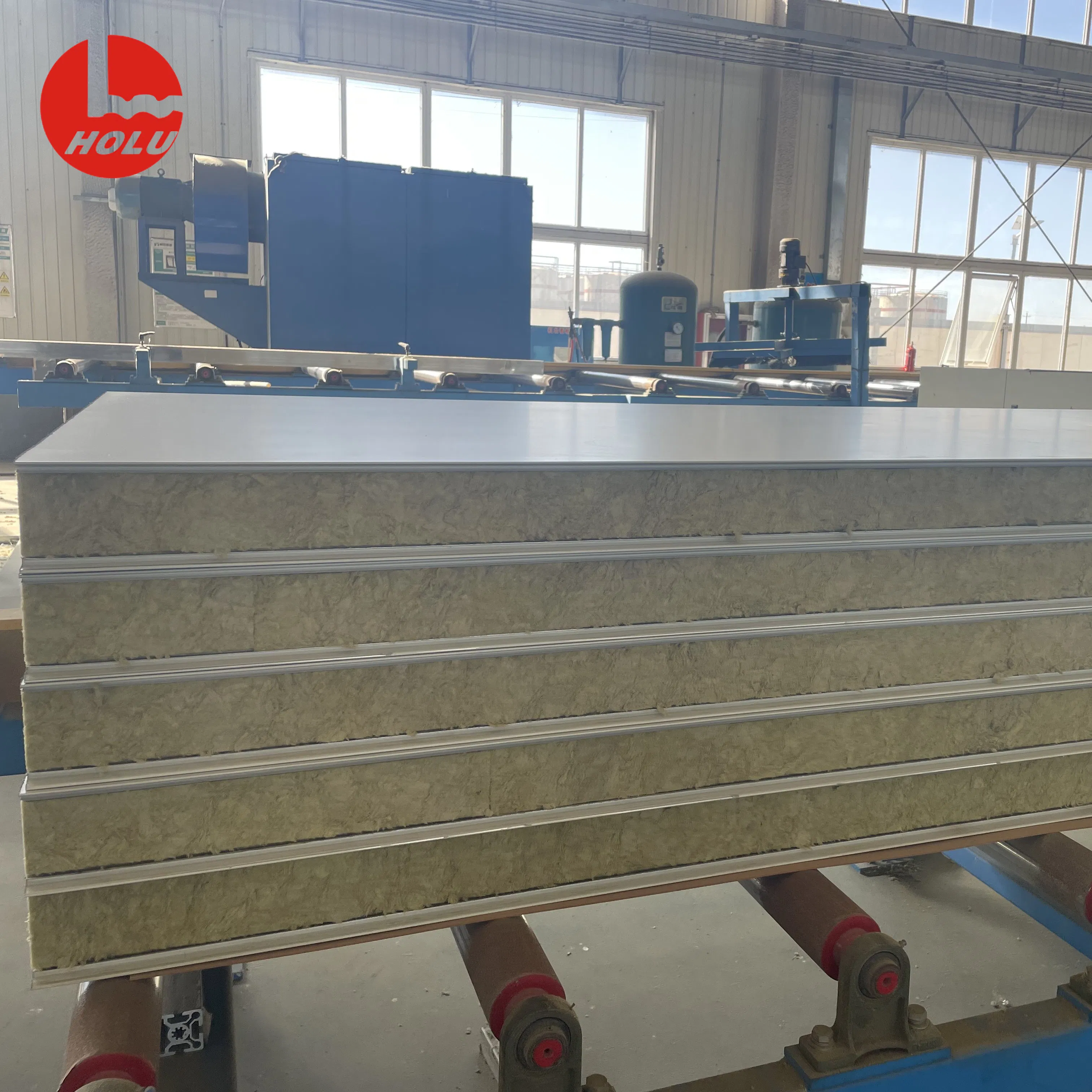 Insulated Fireproof Rockwool Metal Sandwich Wall Panel for Prefab Structure