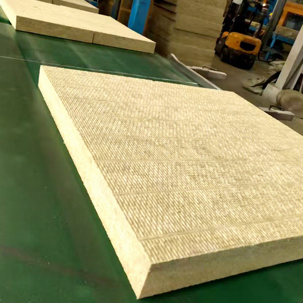 GB Standard Rock Wool Board 40-150kg/m3 30mm-200mm Sandwich Panels Rock Wool Industrial Design for Warehouses