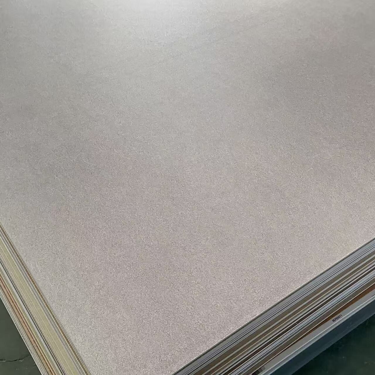 Modern, Retro and Light Luxury Style SPC Wall Panels, Waterproof and Flame-retardant, Suitable for Indoor and Outdoor Use.