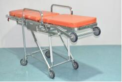 Factory Direct Sale of Hospital Aluminum Alloy Emergency Foldable Ambulance Stretcher