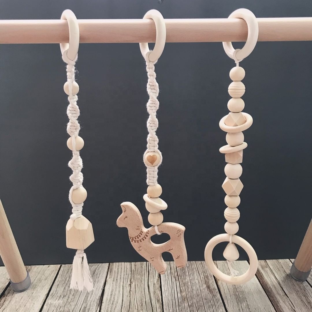 Customized Premium Round Square Plush Activity Wooden Nursing Pendant Gym Teether Rattles Toy Sports Educational Picnic