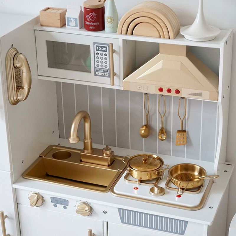 Wooden Kitchen Toy Details 2