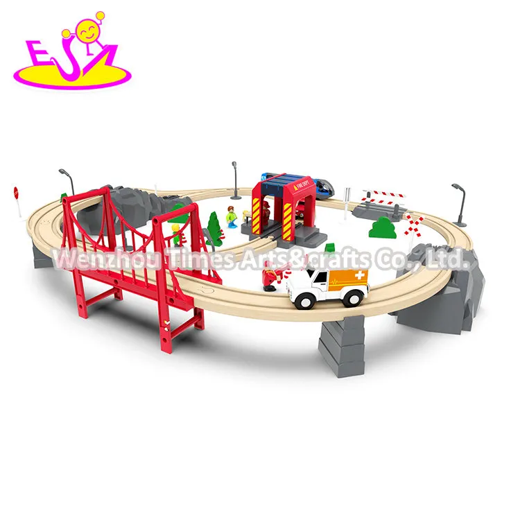 Hot Sell 70 PCS Firefighting Wooden Toy Train Set for Kids W04c240