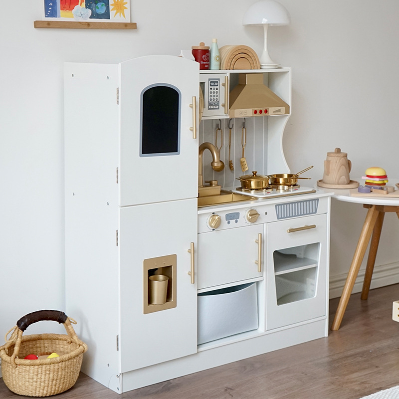 Wooden Kitchen Toy Details 1