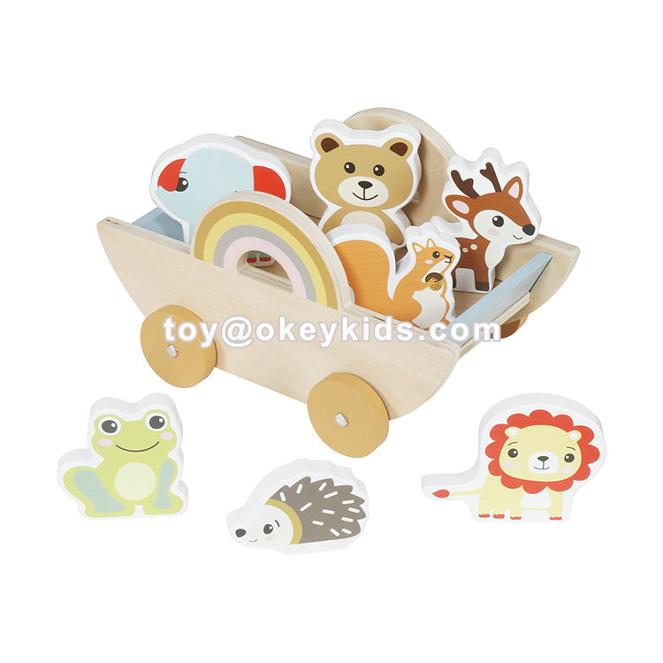 Wooden Forest Animal Pull-Along Wagon Detail 1