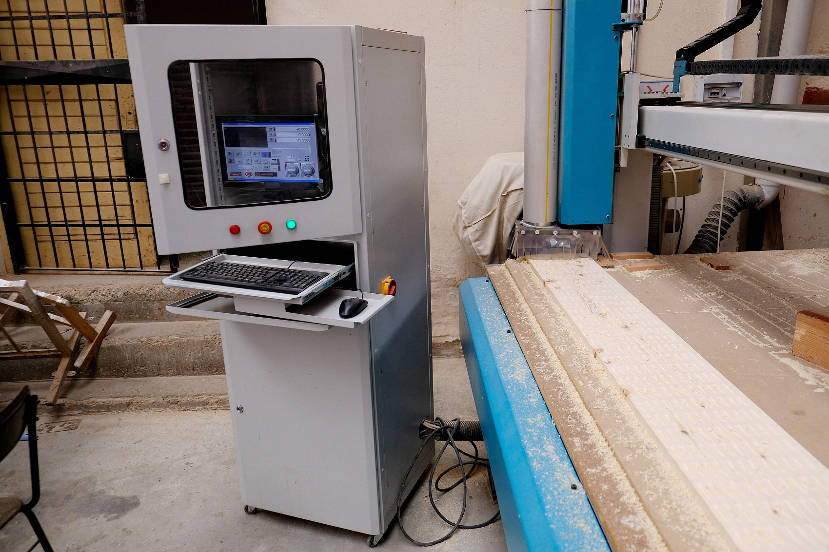 Wood engraving device setup