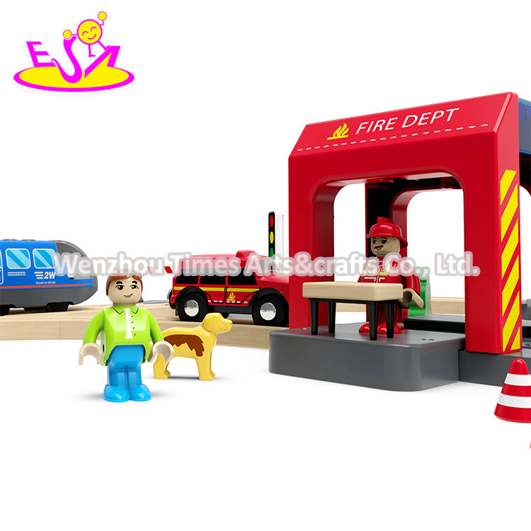 Hot Sell 70 PCS Firefighting Wooden Toy Train Set for Kids W04c240