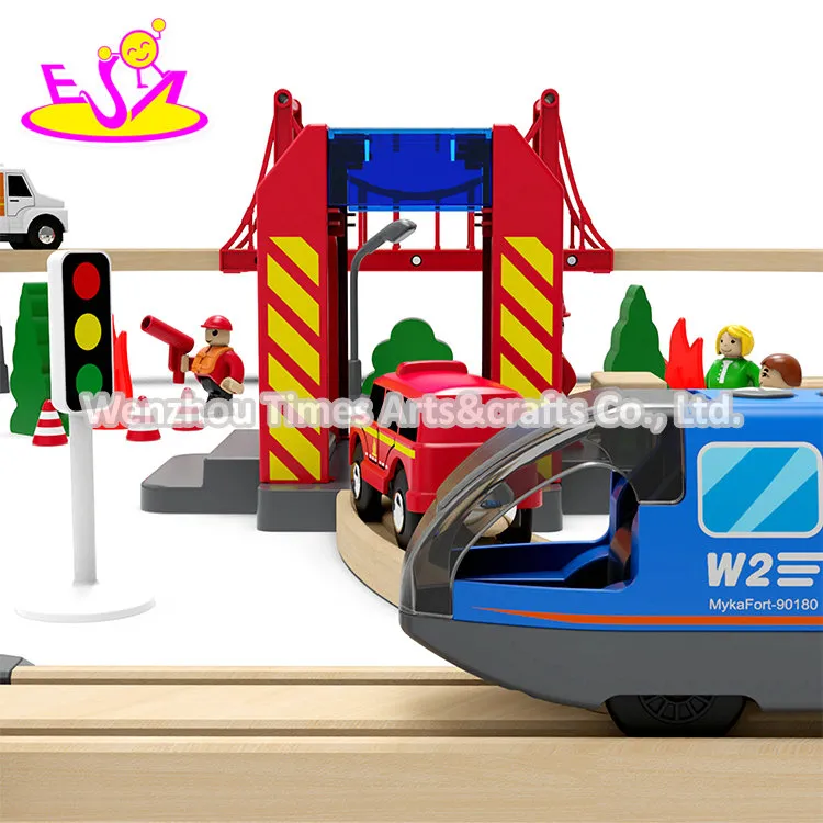 Hot Sell 70 PCS Firefighting Wooden Toy Train Set for Kids W04c240