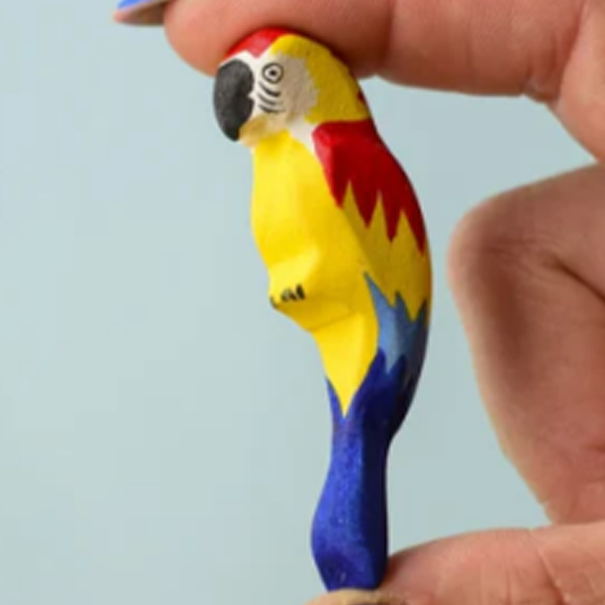 Wooden Carved Parrot Animal Toy Creative Wooden Parrrot Animal Decoration
