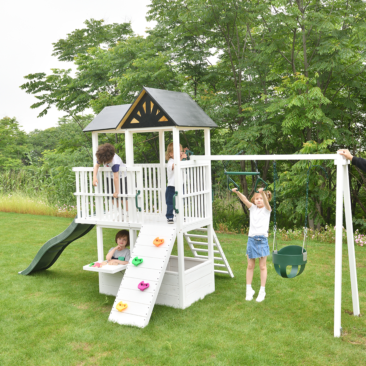 Active climbing frame usage