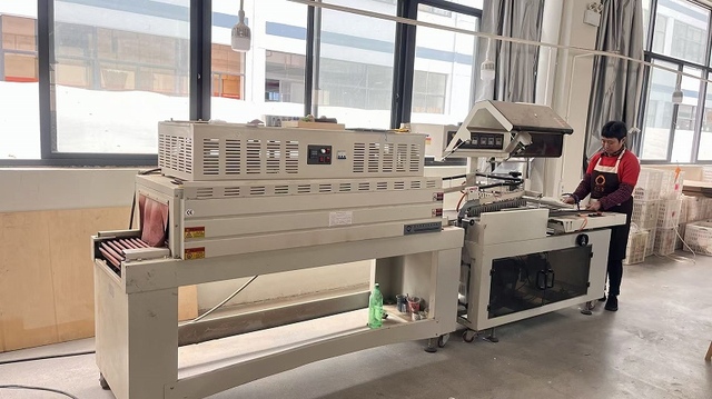 Joodle Toy warehouse and logistics for global wooden toy export