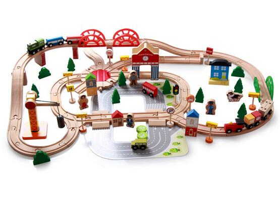 New Fashion 120PCS Wooden Train Set for Kids and Children