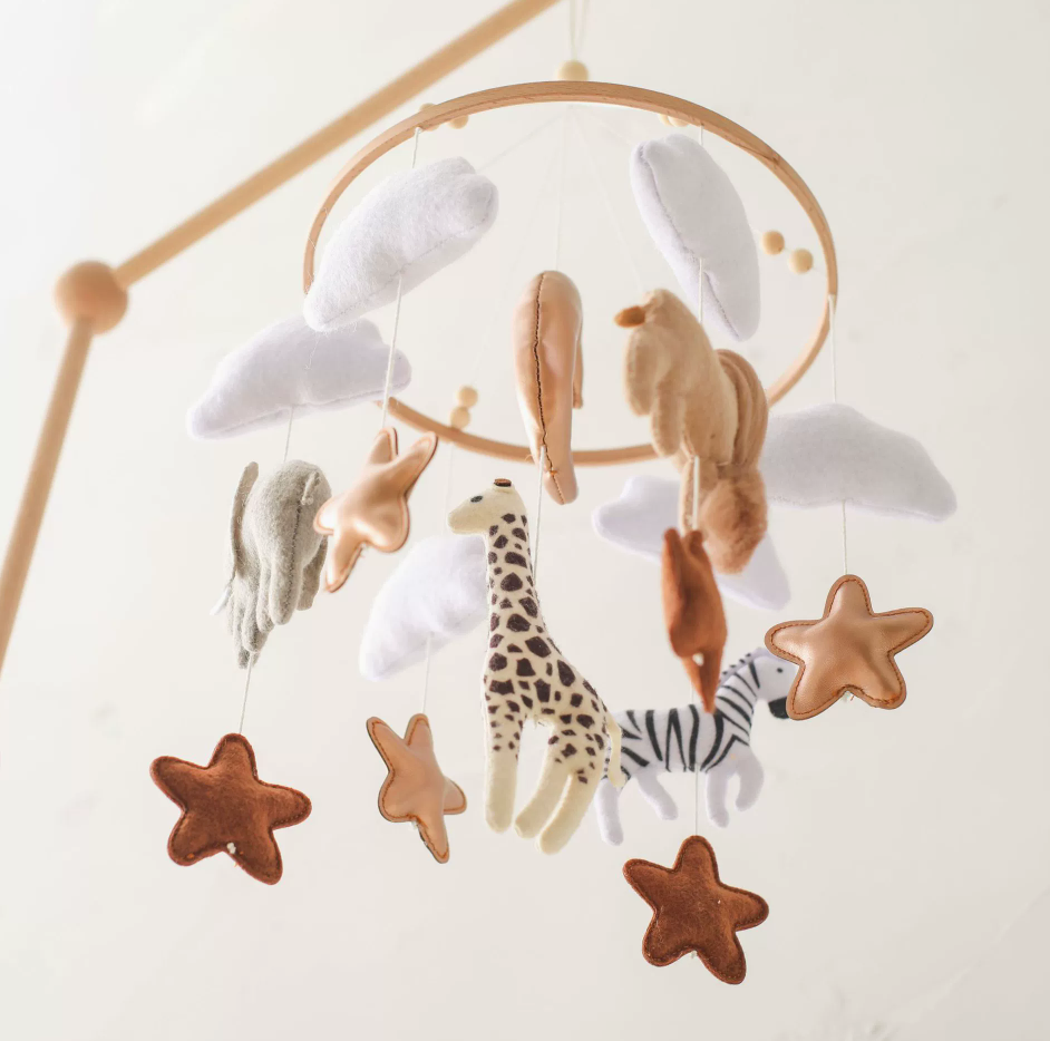 Custom-Size Wooden Frame Nursery Decor Newborns Hanging Musical Bed Bell Soft Toy 3D Felt Baby Crib Mobile Animal Baby Mobile