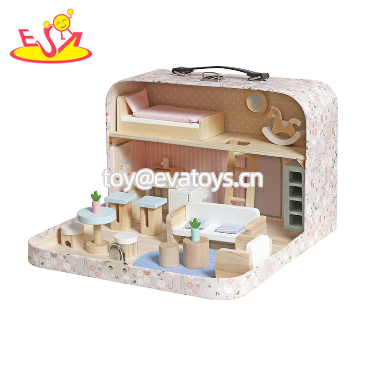Suitcase Dollhouse Detail 3