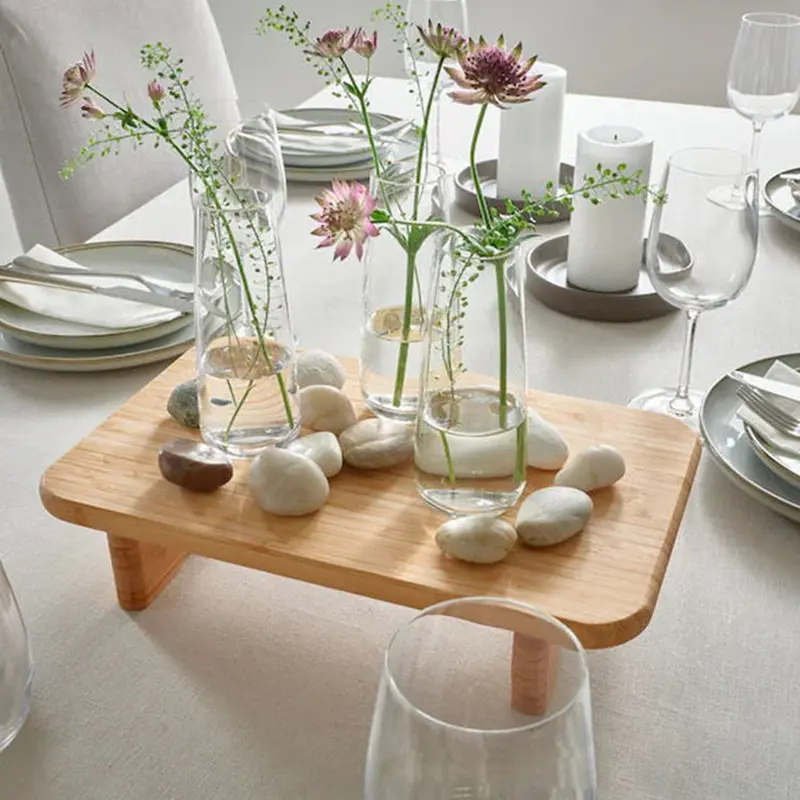 Bamboo Cutting Board with Raised Feet (7)