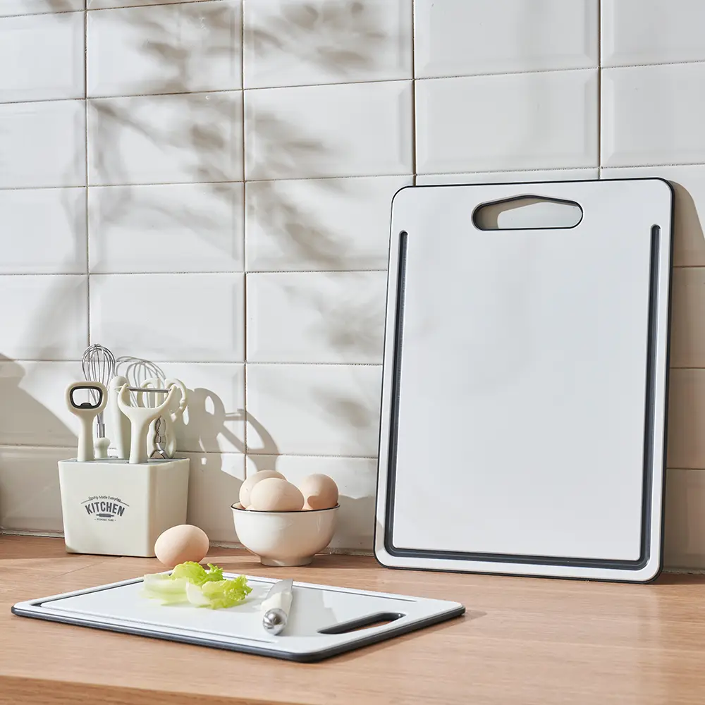 Multi-Size Recycled PP Cutting Board (7)