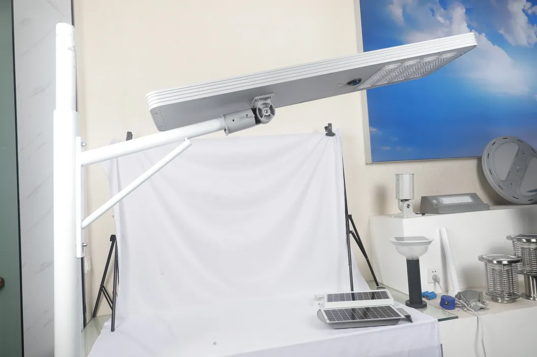 Integrated LED Outdoor Flood Light Rechargeable Solar LED Street Light