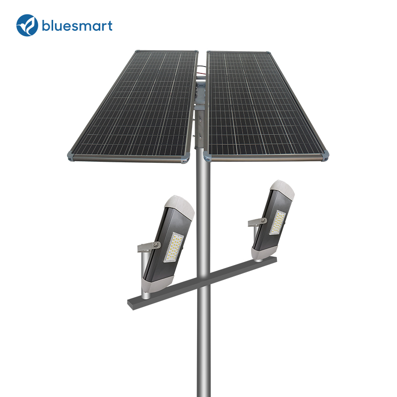 Bluesmart Commercial Sports Field 60W 80W 100W High Quality Outdoor Solar LED Floodlight with Solar Panel