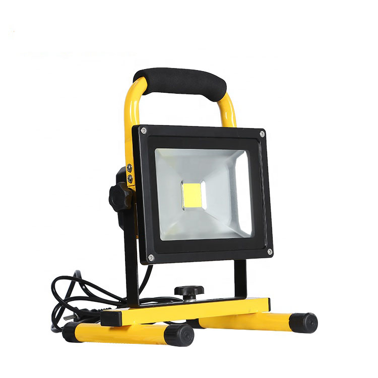 Newest IP65 Aluminum Remote Light Control Outdoor 20W 30W Solar LED Flood Light
