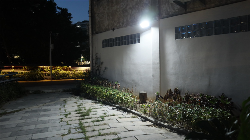 Wholesales Outdoor 3 CCT. Security Solar Flood Light Mj-Asr100 for Stadium Fram Lighting