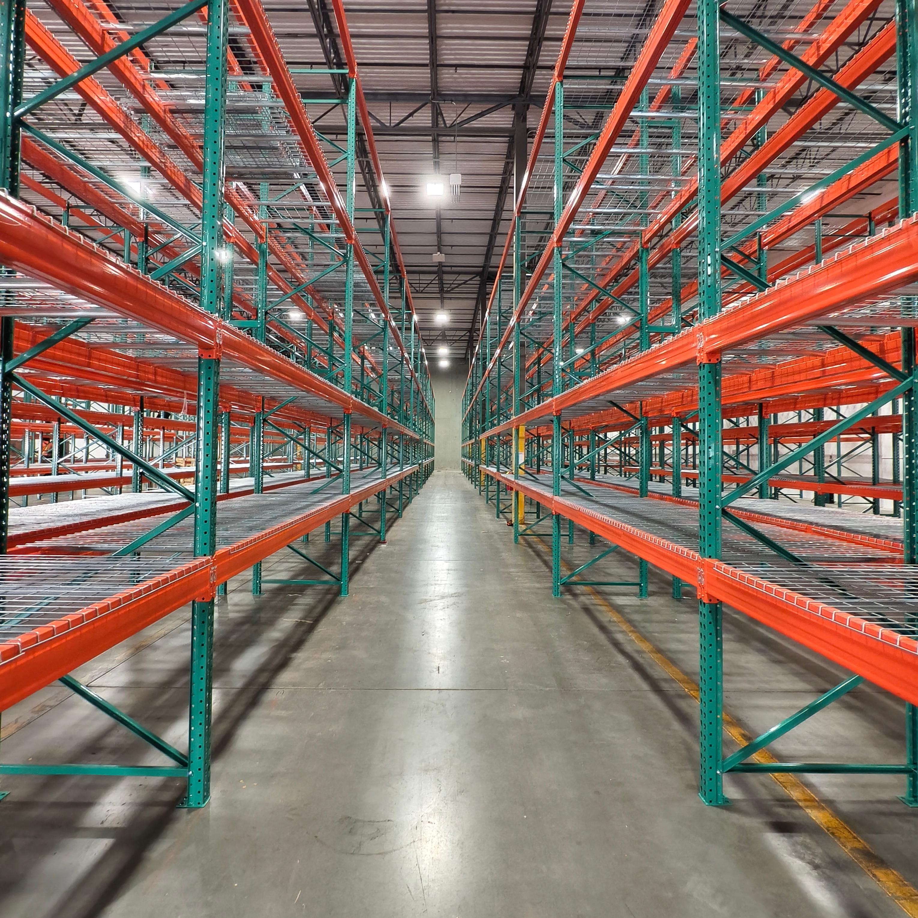Industrial Warehouse Stacking Racks Shelves Heavy Duty Teardrop Pallet Racking for Cold Storage